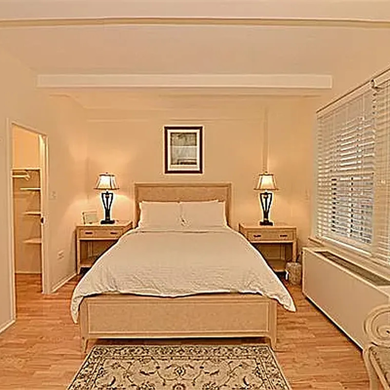 RENOVATED FURNISHED ONE BR FULL SERVICE BLDG — photo 4