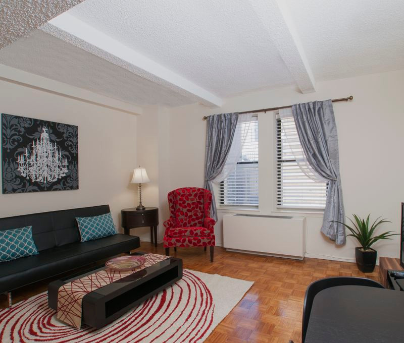 HUGE FURNISHED ONE BR IN A FULL TIMESERVICE BUILDING 